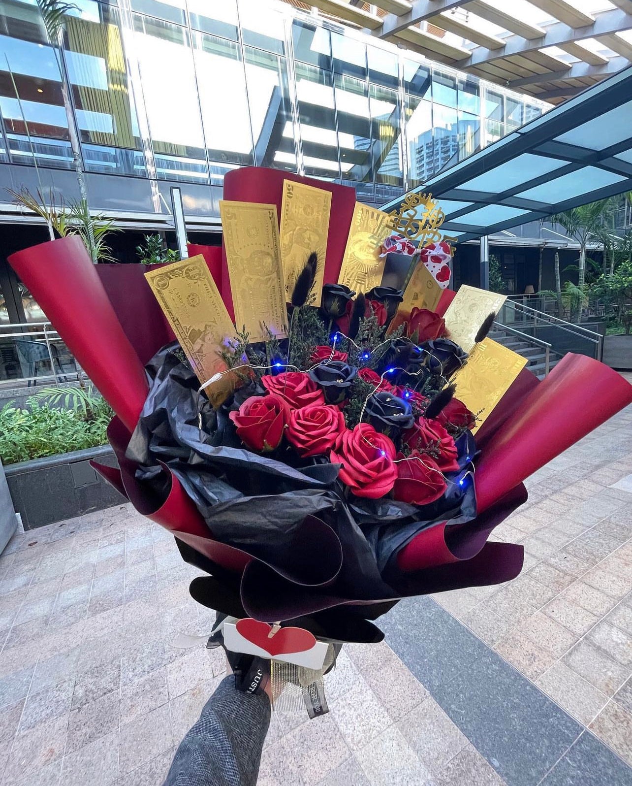 Rich People Bouquet